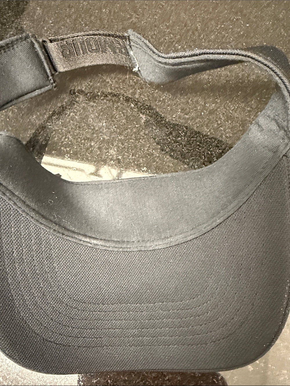 🧢Under Armour Black Embroidered Visor - Picture 4 of 4